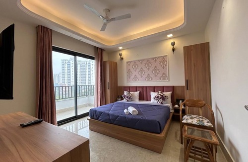 DLF Phase 5 Hotel | AATITHYAM RESIDENCY