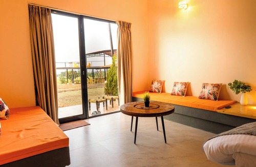 Nashik Hotel | Aavaas Farm Hostel