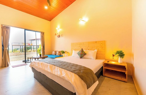 Nashik Hotel | Aavaas Farm Hostel
