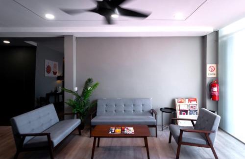 Chinatown Hostel | Aayu Muntri - 4 mins to Chulia St George Town