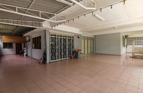 Batu Pahat Resort | AB&B Suite Homestay BATU PHAT