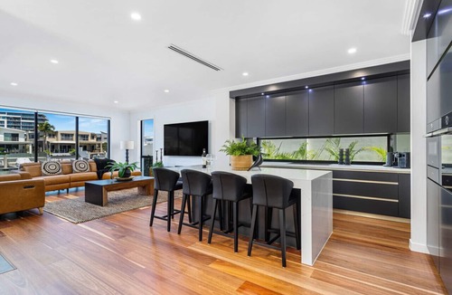 Biggera Waters House | Absolute Waterfront Elegancy