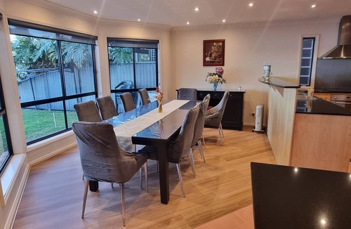 Charmhaven House | Absolute Waterfront with 5 bedrooms