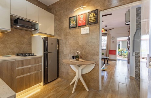 Sernabatim Apartment | Adorable Studio Apartment With Swimming Pool & AC In Central Benaulim