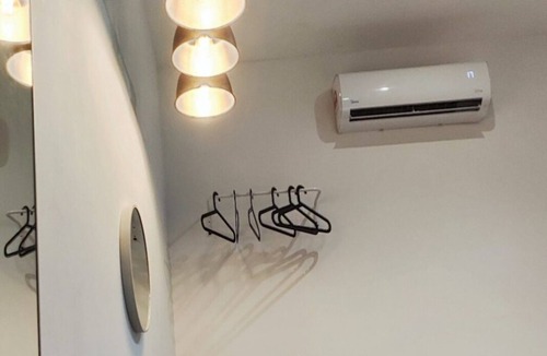 George Town House | Air-conditioned with private bathroom. Basic room with bargaining price. Penang