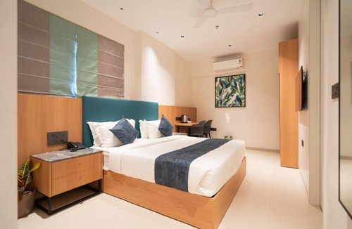 Pune Hotel | Airotel
