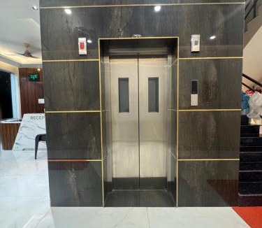 Karaikal Hotel | Aish imperial inn