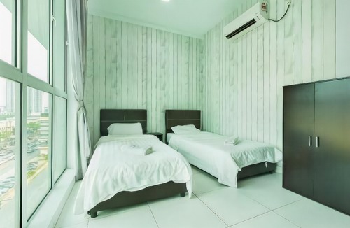 Taman Mount Austin Hotel | Akademik Austin @ Uha 2Br 4Pax Freewifi Aeon Ikea