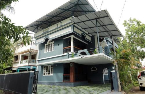 Guruvayur Apartment | Akasha Nila Heavens 2 BHK Homestay - Top floor