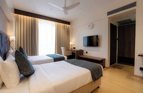 Ahmednagar Hotel | Akaya Elegance