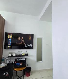 Kota Warisan Apartment | Alanis Studio With Neflix