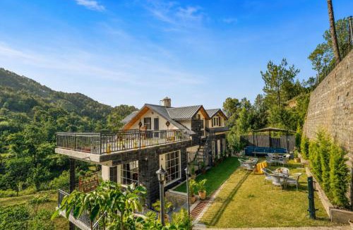 Kuthar Villa | Alaya Stays Gable Pine 5 BHK Cottage with Plunge Pool amid Mountains
