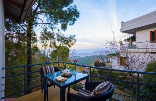Kasauli Villa | Alaya Stays Mehar Villa 3BHK With Garden