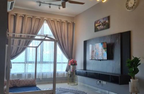 Kempas Apartment | Alchemy Guesthouse D'summit Residence with Netflix