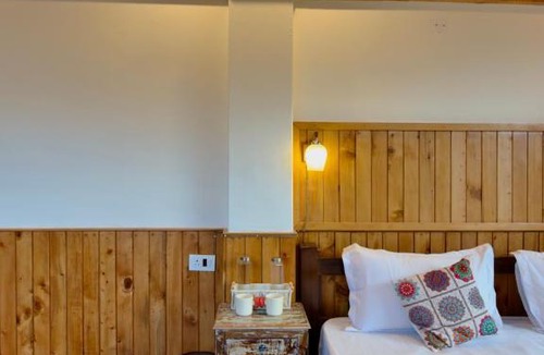 Shangarh Hotel | Almost Home