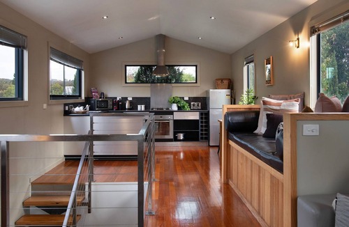 Hepburn House | Alofi- stunning views and a private cinema room await you!