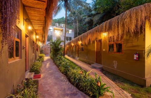 Ashvem Hotel | Amadi Beach Front Resort