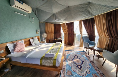 Sirala Bed & Breakfast | Amantra Hills Rishikesh
