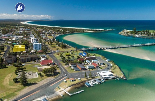Tuncurry Apartment | Amaroo 20 in central Tuncurry