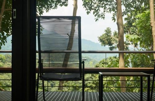 Hulu Selangor House | Amazing Mountain View Lodge with Pool