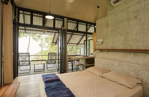 Hulu Selangor House | Amazing Mountain View Lodge with Pool