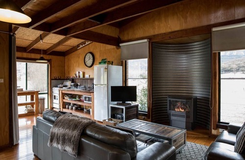 Blackheath Cabin | Amazing Views @ eco cabins in Blue Mountains ACCESS IS VIA BLACKHEATH