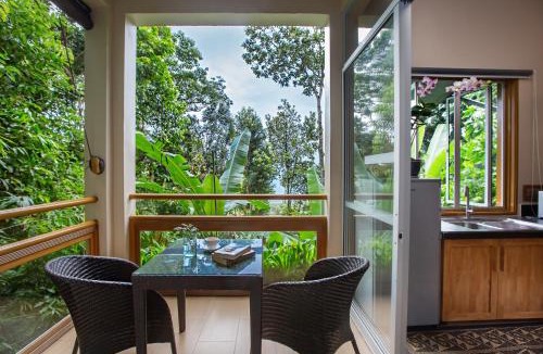 Pantai Tengah Cabin | Ambong Rainforest Retreat