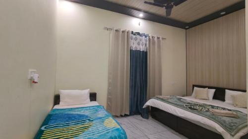 Chamoli Hotel | Amigo's Hotel and Restaurant
