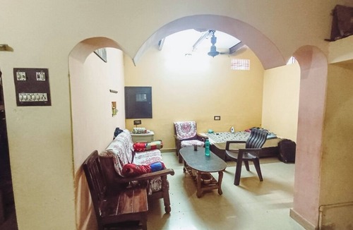 Varanasi Apartment | Amma Ka Ghar