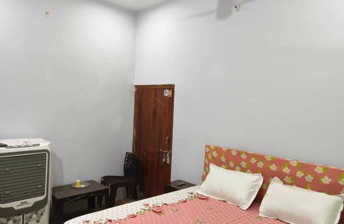 Ayodhya Bed & Breakfast | Amrit Niwas