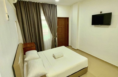 Lubok Buaya Hotel | Amzar Motel Cenang