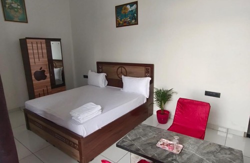 Chomu Hotel | an hotel chomu