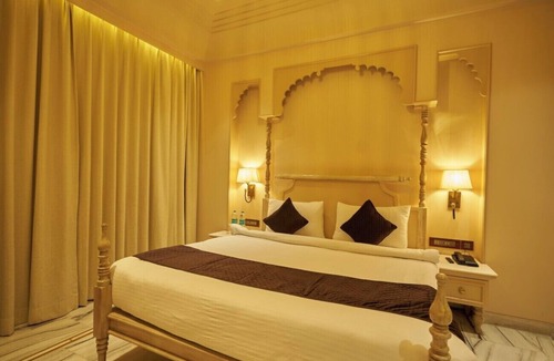 Jamwa Ramgarh Resort | Ananth Aravali Resort & Amusement Park