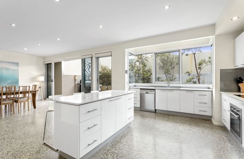 Anglesea House | ANGLESEA RIVER BEACH HOUSE