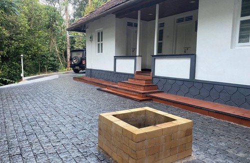 Devikolam House | Ann's Hill stay, serene location near Munnar