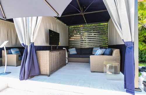 Holmes Beach Hotel | Anna Maria Beach Resort