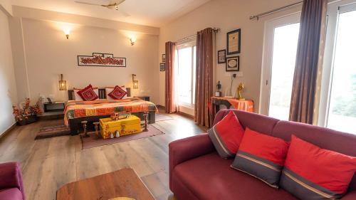 Landour House | Annfield Cottage with Mountain View 7BR Mussoorie