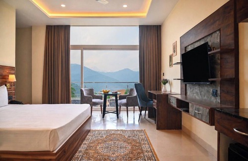 Palampur Hotel | Aotel by Clarks Inn Palampur