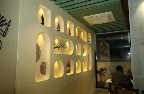Sholinghur Hotel | APL Residency by Darling