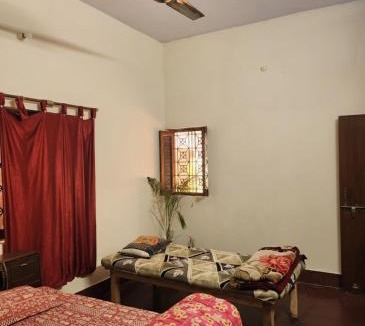 Lanka House | Apna Thikana