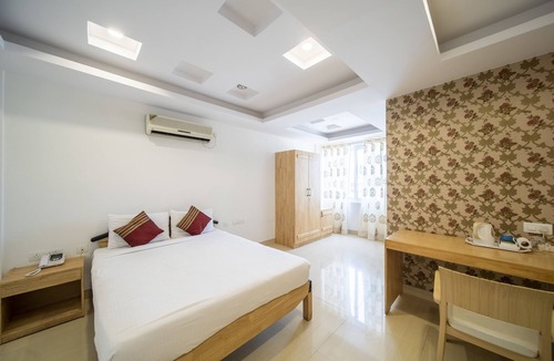 Domlur Hotel | Apollo 27