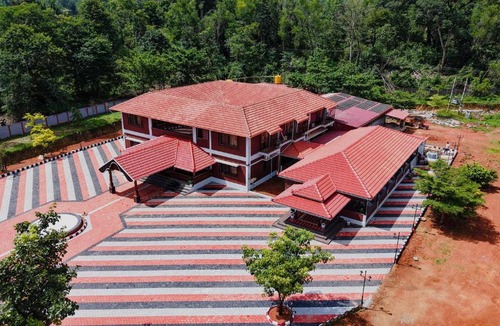 Harigar Resort | Apoorva River Resort