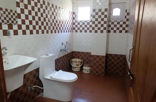 Theog Hotel | Apple Bud Homestay