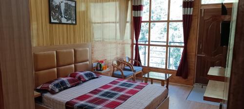 Theog Hotel | Apple Bud Homestay