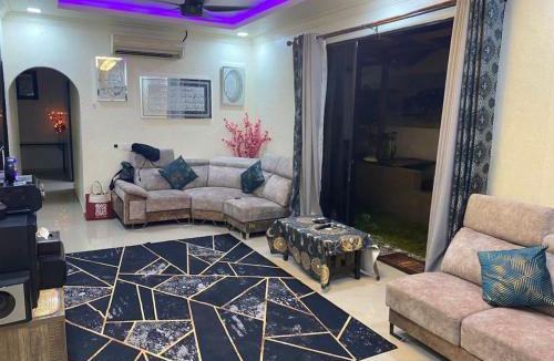 Teluk Bahang Villa | Apricot Villa Comfy and Luxury