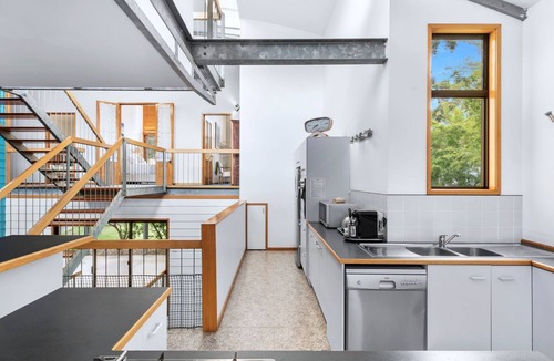 Vincentia House | Aquarius Beach Stay - Belle Escapes Jervis Bay