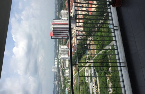 Bandar Kinrara Apartment | AR Homestay with Condo Facilities