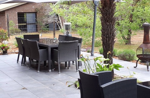 Nicholson House | Arcadia - Rural Paradise with large indoor solar heated pool. Pet friendly.