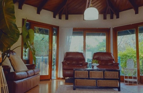 Broken Head House | Ardeevin Panorama ocean views private secluded boarding on nature reserve.
