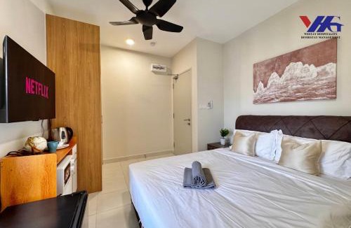 Kota Warisan Apartment | Arena Designer Studio KLIA FREE WIFI
